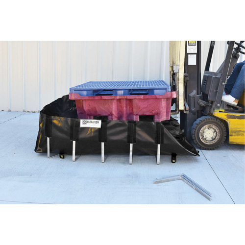 Ultra-IBC Berm&reg; Spill Berm, 400 US gal. Capacity, 6' W x 6' L x 18" H, L-Bracket Helyx Safety & Industrial Supplies