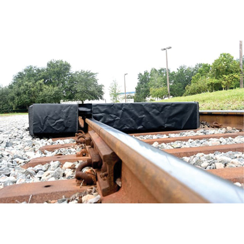 Berme Ultra-Track Berm, Capacit&eacute; 144 gal. US, 4' la x 6' lo x 12" h, Paroi en mousse Helyx Safety & Industrial Supplies
