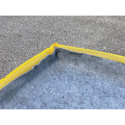 Petit tampon Ultra-Filter, Capacit&eacute; 0,8 gal. US, 2,5' la x 2' lo x 3" h, Paroi en mousse Helyx Safety & Industrial Supplies
