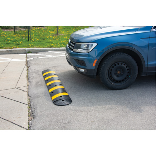 Speed Bump Kit, Rubber, 4' L x 11" W x 2" H Helyx Safety & Industrial Supplies