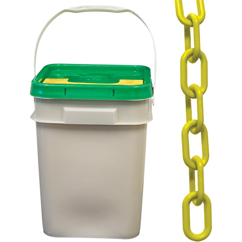 Chaîne de s&eacute;curit&eacute; en plastique robuste, Jaune, Maillon de 2", 120' de long Helyx Safety & Industrial Supplies