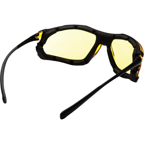 Lunettes de s&eacute;curit&eacute; Proximity, Lentille Ambr&eacute;e, Antibu&eacute;e, ANSI Z87+/R&eacute;pond ou surpasse la norme CSA Z94.3 Helyx Safety & Industrial Supplies