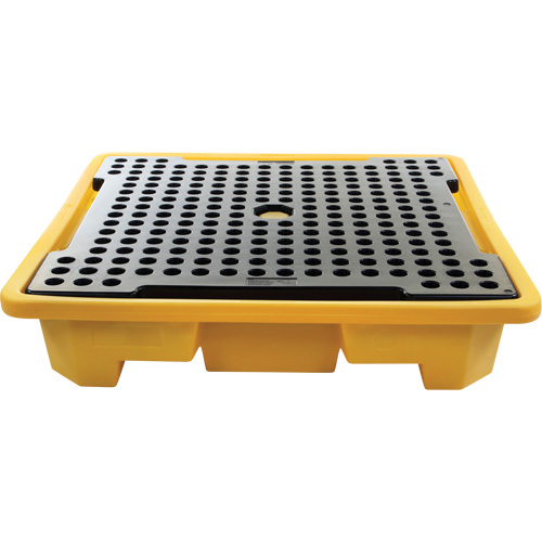 Palette de d&eacute;versements pour quatre barils, Capacit&eacute; de d&eacute;versement 66 gal. US, 57,5" x 57,5" x 12" Helyx Safety & Industrial Supplies