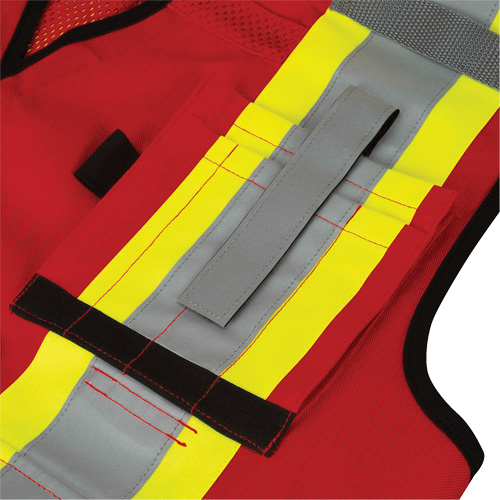 6678 Veste d'arpenteur antimicrobienne haute visibilit&eacute; avec dos en maille, Rouge, Petit, Polyester Helyx Safety & Industrial Supplies
