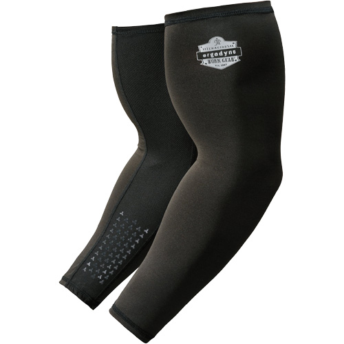 Manchons de refroidissement Chill-Its 6691 avec zones de pr&eacute;hension pour la manutention, grand, Noir Helyx Safety & Industrial Supplies