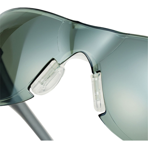 Lunettes de s&eacute;curit&eacute; Adapt Lite, Lentille Int&eacute;rieur/ext&eacute;rieur, Antibu&eacute;e/Anti-&eacute;gratignures, ANSI Z87+/R&eacute;pond ou surpasse la norme CSA Z94.3 Helyx Safety & Industrial Supplies