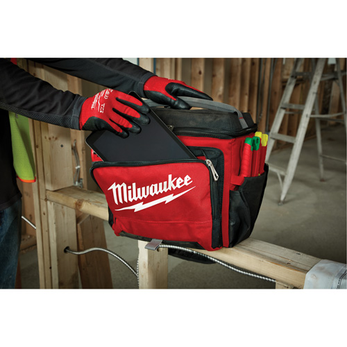 Jobsite Cooler, 20.5 L Capacity Helyx Safety & Industrial Supplies