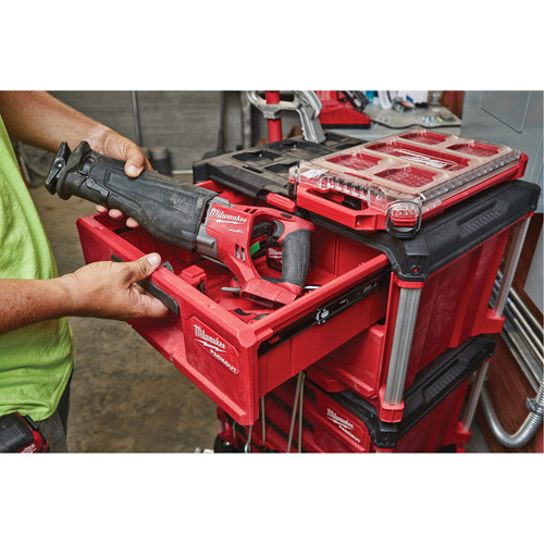 Boîte &agrave; outils avec 2 tiroirs Packout, 16-1/3" x 14-1/3" x 22-1/5", Rouge Helyx Safety & Industrial Supplies