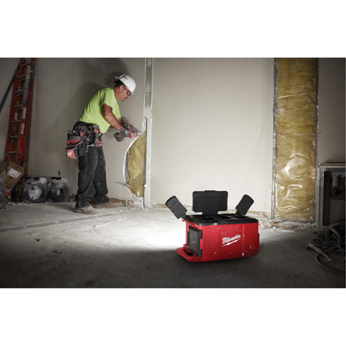 M18 Packout Light/Charger, LED, 3000 Lumens Helyx Safety & Industrial Supplies