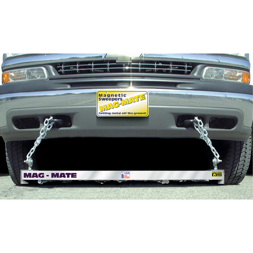 Balais de cour magn&eacute;tique, 36" la Helyx Safety & Industrial Supplies