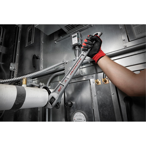 Aluminum Offset Pipe Wrench, 3" Jaw Capacity, 24" Long, Powder Coated Finish, Ergonomic Handle Helyx Safety & Industrial Supplies