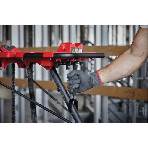 Tr&eacute;pied de nivellement de 6" avec &eacute;tau &agrave; chaîne Helyx Safety & Industrial Supplies