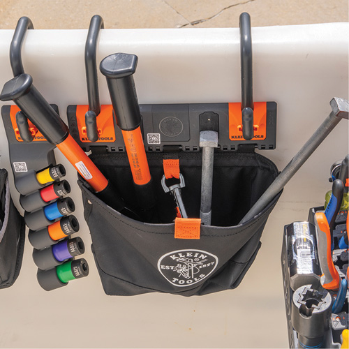 Module de poche pour quincaillerie avec crochet en S Bucket Work Centre, Nylon, 1 pochettes, Noir/Orange Helyx Safety & Industrial Supplies