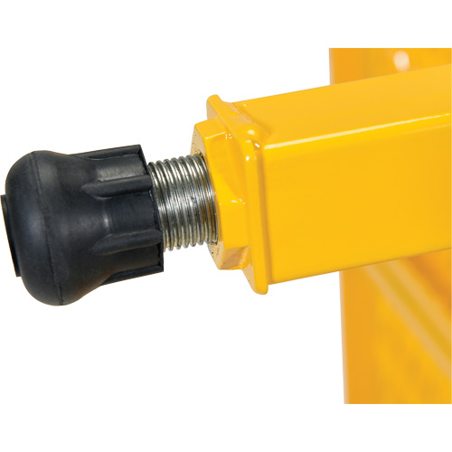 Plate-forme ajustable Step-Mate, 1 marche(s), 23-1/2" la x 19-9/16" lo x 16-1/2" h, Capacit&eacute; 500 lb Helyx Safety & Industrial Supplies