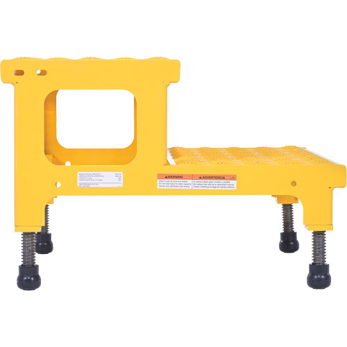 Plate-forme ajustable Step-Mate, 2 marche(s), 23-13/16" la x 22-7/8" lo x 15-1/4" h, Capacit&eacute; 500 lb Helyx Safety & Industrial Supplies