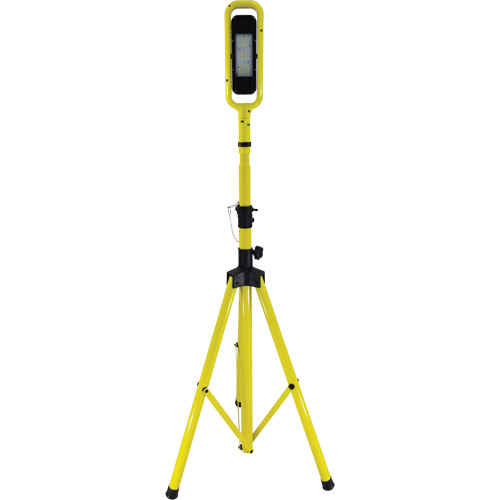 Lampe Beacon Infinity avec tr&eacute;pied et support magn&eacute;tique, DEL, 40 W, 5400 lumens, Boîtier en Plastique/Aluminium Helyx Safety & Industrial Supplies