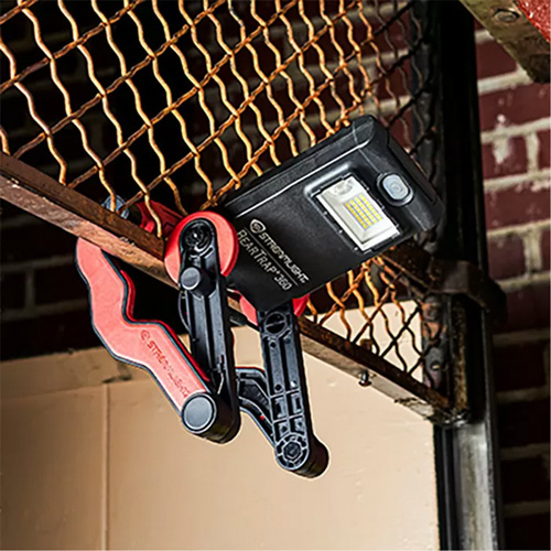 Beartrap&reg; 360 Rotating Work Light, LED, 2000 Lumens Helyx Safety & Industrial Supplies