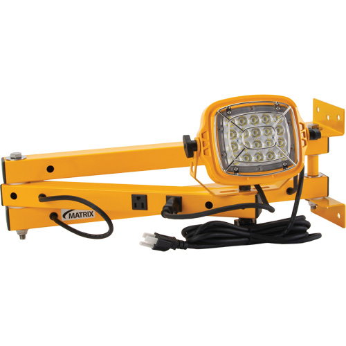 Lampe de quai, Bras 40", 50 W, Ampoule DEL, M&eacute;tal Helyx Safety & Industrial Supplies