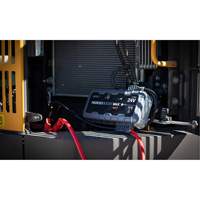 Survolteur pour batterie GB251+ Boost Max Helyx Safety & Industrial Supplies