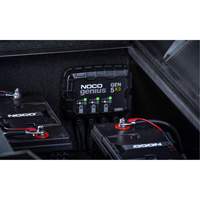 Chargeur de batterie embarqu&eacute; &agrave; 3 sorties de 15 amp&egrave;res Gen5X3 Genius Helyx Safety & Industrial Supplies