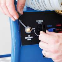 Unit&eacute; de rinçage pour grands volumes “MASTERCLEANSE” Helyx Safety & Industrial Supplies