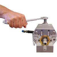 Sertisseuse pour tuyau de climatiseur Helyx Safety & Industrial Supplies