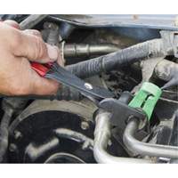 Pince de d&eacute;connexion pour carburant et climatisation Helyx Safety & Industrial Supplies