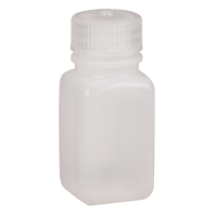 Bouteilles peu encombrantes &agrave; prise facile, Carr&eacute;e, 2 oz, Plastique Helyx Safety & Industrial Supplies