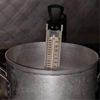 Thermom&egrave;tre &agrave; friture/ bonbons haut de gamme, Contact, Num&eacute;rique, 60-400°F (20-200°C) Helyx Safety & Industrial Supplies
