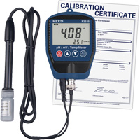 pH/mV-m&egrave;tre avec temp&eacute;rature, comprend un certificat de calibration Helyx Safety & Industrial Supplies