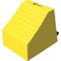 Cale de roue ultra-robuste pour l'exploitation mini&egrave;re Checkers Safety, PEHD, Jaune, 14-1/2" la x 17-1/2" p x 16" h Helyx Safety & Industrial Supplies