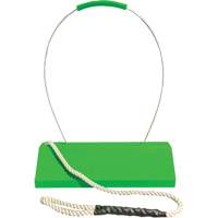 Cale de roue pour avion Checkers Safety SafeRay avec poign&eacute;e ergonomique &agrave; cordage en boucle, Ur&eacute;thane, Vert fluorescent, 24" la x 8" p x 6" h Helyx Safety & Industrial Supplies