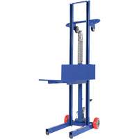 Gerbeur hydraulique &agrave; plateforme, M&eacute;canisme Pompe au pied, Capacit&eacute; de 400 lb, Levage max de 51-1/8" Helyx Safety & Industrial Supplies