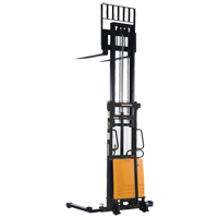 Gerbeur pour chariot &eacute;l&eacute;vateur, Fonctionnement &eacute;lectrique, Capacit&eacute; 2000 lb, Lev&eacute;e max 63" Helyx Safety & Industrial Supplies
