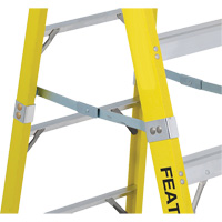 Escabeaux industriels robustes (s&eacute;rie 6400), 6', Fibre de verre, Capacit&eacute; 300 lb, Type 1A Helyx Safety & Industrial Supplies