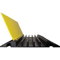 Protecteur de c&acirc;ble droit robuste Powerhouse, 5 canaux, 36" lo x 19,75" la x 2,25" h Helyx Safety & Industrial Supplies
