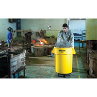 Brute&reg; Dolly, Polyethylene, Black, Fits: 20 - 55 US Gal. Helyx Safety & Industrial Supplies
