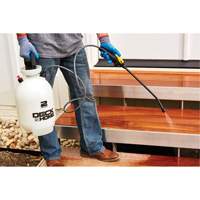 Vaporisateur universel Deck & Home, 2 gal. (9 L), Poly&eacute;thyl&egrave;ne, Lance de 15" Helyx Safety & Industrial Supplies