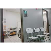 Folding Chairs, Polyethylene, White, 350 lbs. Weight Capacity Helyx Safety & Industrial Supplies
