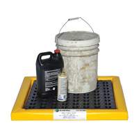 Poly-Spillpad Pads, 24" L x 24" W x 2" H, 2 US gal. Spill Capacity Helyx Safety & Industrial Supplies