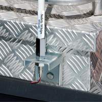 Support porte-drapeau Safety Whip Helyx Safety & Industrial Supplies