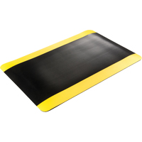 Tapis tr&egrave;s robuste pour panneau de contr&ocirc;le No 720, Ondul&eacute;, 3' x 10' x 5/8", Noir/Jaune, PVC Helyx Safety & Industrial Supplies