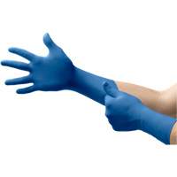 Gants UltraSense EC, T-petit, Nitrile, 5 mils, Sans poudre, Bleu, Classe 2 Helyx Safety & Industrial Supplies