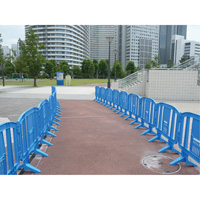 Minit Barricade, Interlocking, 49" L x 39" H, Green Helyx Safety & Industrial Supplies