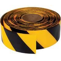 Ruban de marquage tr&egrave;s r&eacute;sistant pour plancher ArmorStripe, 3" x 100', PVC, Noir et jaune Helyx Safety & Industrial Supplies