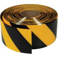 Ruban de marquage tr&egrave;s r&eacute;sistant pour plancher ArmorStripe, 4" x 100', PVC, Noir et jaune Helyx Safety & Industrial Supplies