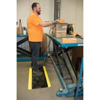 Tapis antifatigue, Losange, 1-2/3' x 3-1/4' x 3/4", Noir/Jaune, Polyur&eacute;thane Helyx Safety & Industrial Supplies