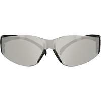 Lunettes de protection de s&eacute;rie 100 SecureFit, Lentille Gris/Int&eacute;rieur/ext&eacute;rieur, Antibu&eacute;e/Anti-&eacute;gratignures, ANSI Z87+/R&eacute;pond ou surpasse la norme CSA Z94.3 Helyx Safety & Industrial Supplies