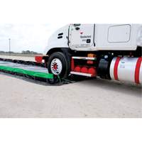 Berme Ultimate Copolymer 2000 Ultra-Containment Berm, Capacit&eacute; 179 gal. US, 4' la x 6' lo x 12" h, Support &agrave; charni&egrave;re Helyx Safety & Industrial Supplies