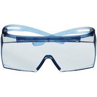Lunettes de s&eacute;curit&eacute; s&eacute;rie 3700 SecureFit, Lentille Bleu, Antibu&eacute;e, ANSI Z87+/R&eacute;pond ou surpasse la norme CSA Z94.3 Helyx Safety & Industrial Supplies